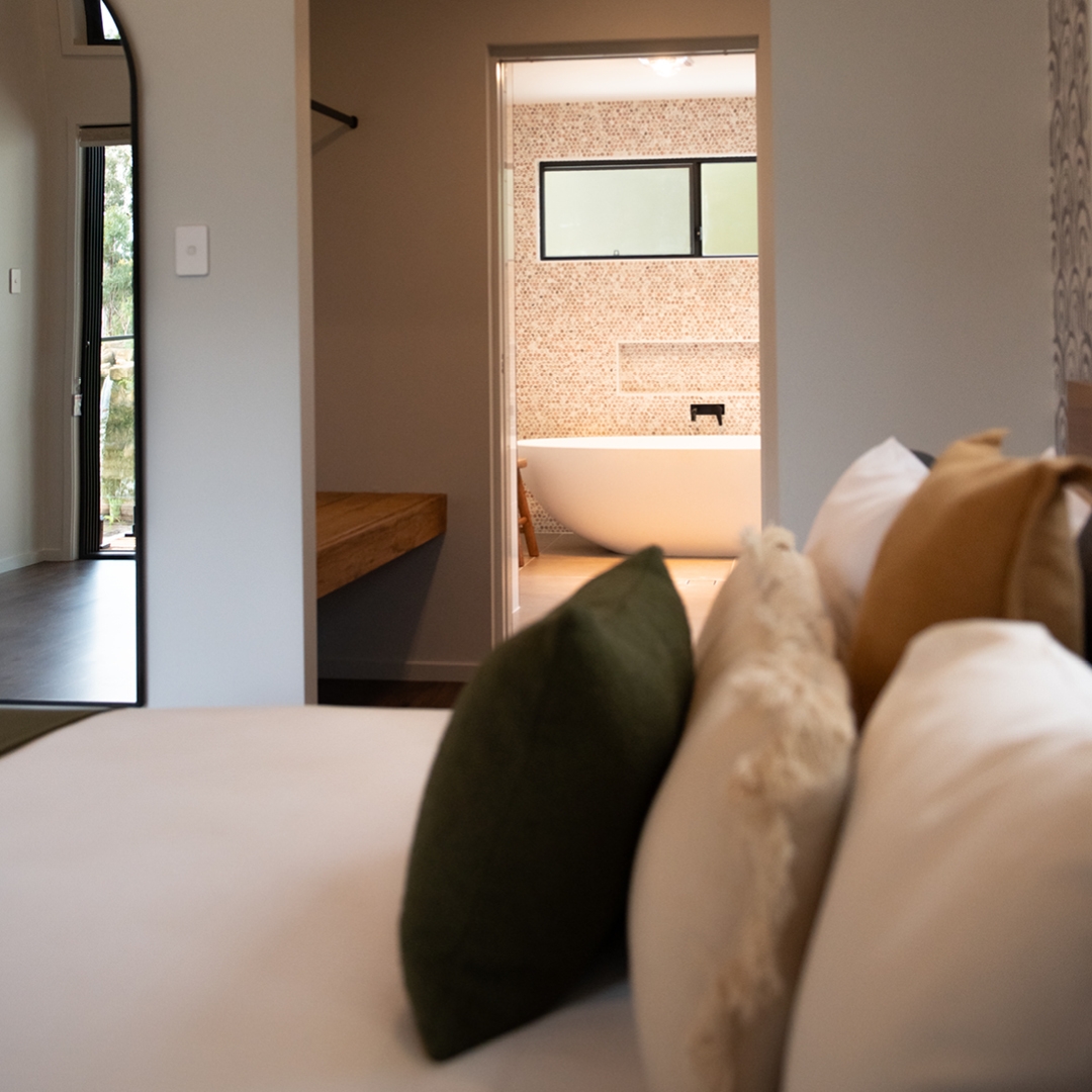 Stay 3 Pay 2 Croc Cabin 3