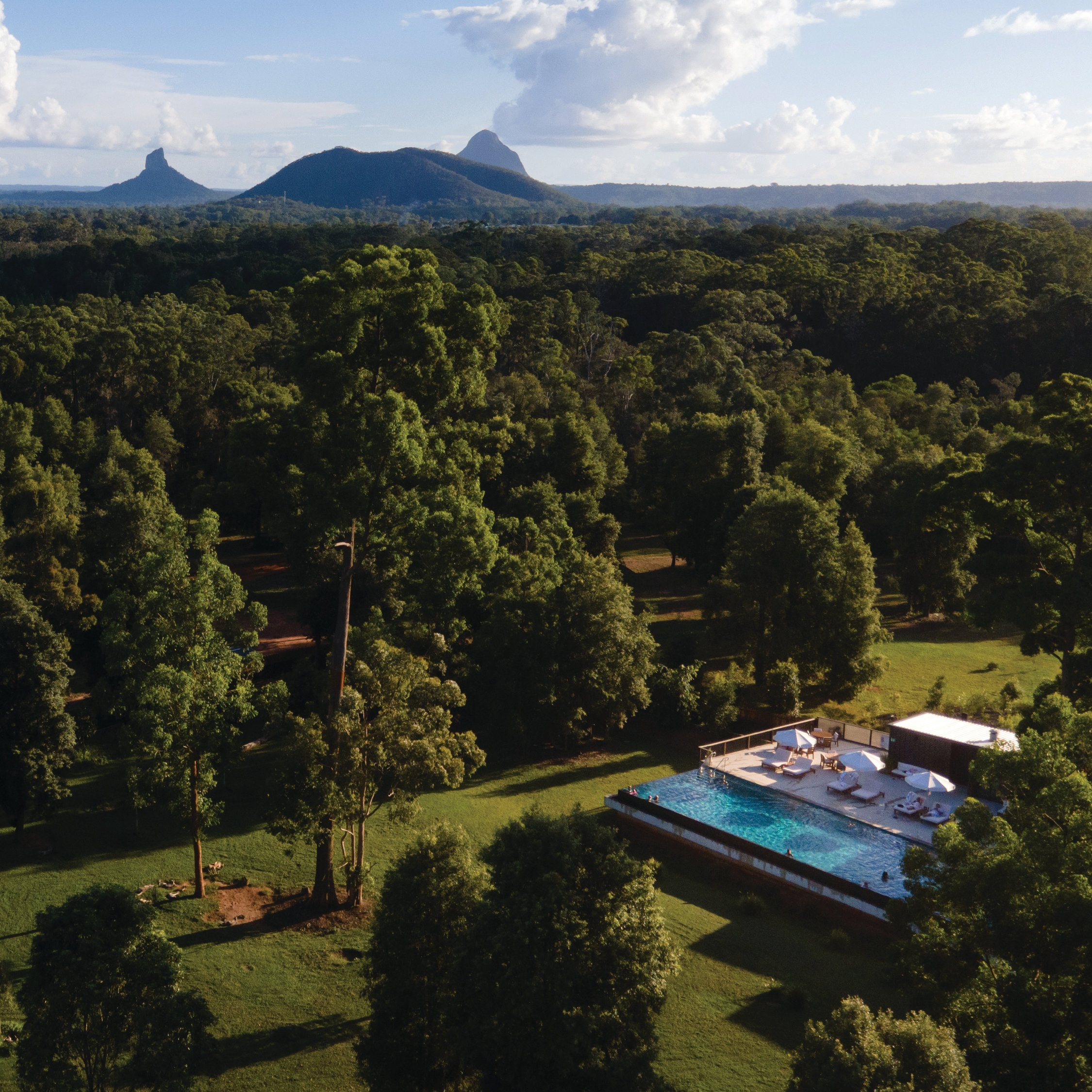 Stay 3 Pay 2 Croc Cabin 5